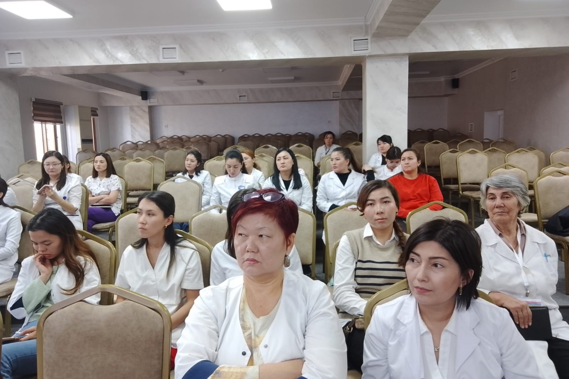 Дүниежүзілік қант диабетімен күрес күні аясында Кардиология және ішкі аурулар ҒЗИ-да дәрігерлерге арналған конференция өтті 
