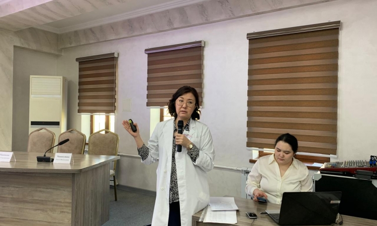 Кардиология және ішкі аурулар ғылыми-зерттеу институтында «ГИБП-мен аутоиммунды ауруларды емдеудің тиімділігі мен инфекциялық қауіпсіздігінің өзекті аспектілері» шеберлік класы өтті